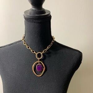 Tori Spelling goldtone necklace. Purple stone. Rhinestones. 80s.